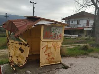 Φωτογραφία για Κατεστραμμένη στάση λεωφορείων στον οικισμό ΑΓΙΟ ΣΤΕΦΑΝΟ (Παπαδάτου Ξηρομέρου) | ΦΩΤΟ