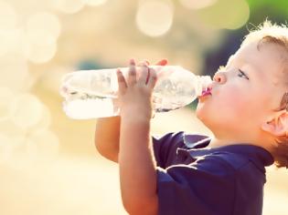Φωτογραφία για Πόσο νερό πρέπει να πίνουν καθημερινά τα παιδιά
