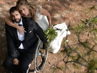 Φωτογραφία για Αριστομένης-Ανδριάνα: Το Αναπηρικό Αμαξίδιο δεν στάθηκε εμπόδιο στον Έρωτα τους [video]