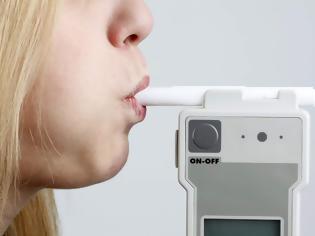 Φωτογραφία για Τι είναι το SIBO και πόσο αξιόπιστα είναι τα τεστ αναπνοής;