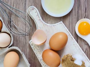 Φωτογραφία για Τι θα συμβεί στο σώμα σας αν αρχίσετε να τρώτε δύο αβγά καθημερινά;
