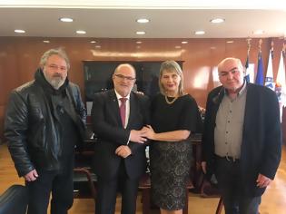 Φωτογραφία για Συνάντηση της Κατερίνας Παπακώστα με τον Πρόεδρο της ΓΣΕΒΕΕ και εκπροσώπους της Πανελλήνιας Ομοσπονδίας Φωτογράφων