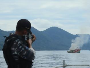 Φωτογραφία για Το Ανόι καταγγέλλει πως κινεζικό σκάφος βύθισε βιετναμέζικο αλιευτικό