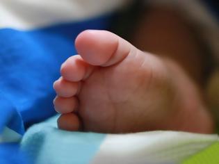 Φωτογραφία για 11 νεογνά νεκρά μέσα σε ένα 24ωρο σε μαιευτήριο - Παραιτήθηκε ο υπουργός Υγείας