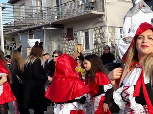 Φωτογραφία για Καρναβάλι στο ΘΥΡΡΕΙΟ: Κέφι και χαρά!! | ΦΩΤΟ