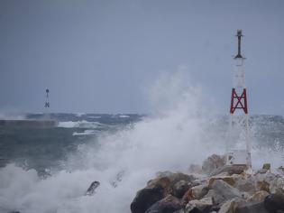 Φωτογραφία για Κακοκαιρία: Τα 121 χλμ. ανά ώρα έφτασαν οι ριπές του ανέμου