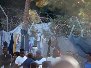 Φωτογραφία για Γιατροί Χωρίς Σύνορα: Αποθήκη για πρόσφυγες η Ελλάδα