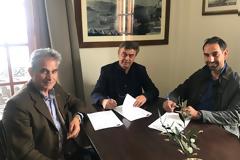 «Μύρισε» εκλογές: Υπεγράφη η σύμβαση μεταξύ εργολάβου και Δήμου Ακτίου-Βόνιτσας για το έργο 