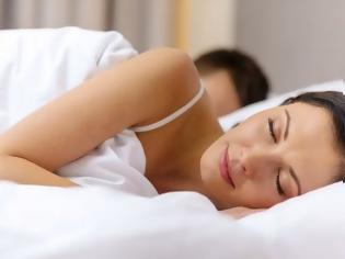 Φωτογραφία για Πάτα άφοβα το snooze: Ο ύπνος σε βοηθά να χάσεις βάρος