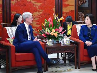 Φωτογραφία για Ο Tim Cook πραγματοποίησε συνάντηση με τον αντιπρόεδρο της Κίνας