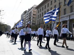 Φωτογραφία για Σε εξέλιξη η μαθητική παρέλαση στην Αθήνα
