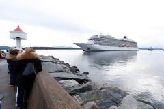 Το κρουαζιερόπλοιο Viking Sky έφθασε στο λιμάνι του Μόλντε