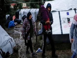 Φωτογραφία για The Times: χωματερές για πρόσφυγες τα ελληνικά νησιά