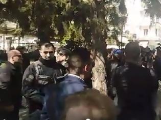 Φωτογραφία για Επίθεση στην βουλευτή του ΣΥΡΙΖΑ, Αφροδίτη Σταμπουλή στις Σέρρες (βίντεο)
