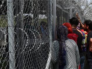 Φωτογραφία για Die Zeit: Υπαίθρια φυλακή για τους πρόσφυγες η Ελλάδα
