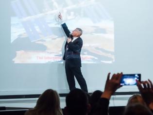 Φωτογραφία για Η εκπληκτική διάλεξη του Υποψήφιου Βέλγου Αστροναύτη Dr. Ir. Vladimir Pletser για το αν «Είναι εφικτή η ζωή στον Άρη»