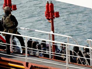 Φωτογραφία για Επεισόδιο στη Μάλτα: Επέμβαση ειδικών δυνάμεων σε δεξαμενόπλοιο που είχαν καταλάβει μετανάστες