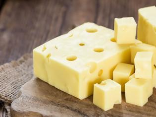 Φωτογραφία για Νηστίσιμο τυρί που περιείχε ίχνη γάλακτος ανακάλεσε ο ΕΦΕΤ
