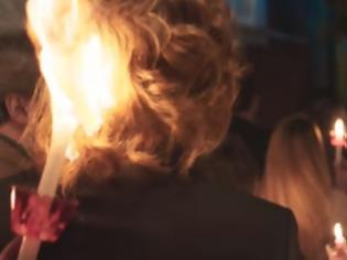 Φωτογραφία για Eπική διαφήμιση Jumbo για το Πάσχα: Πήρε φωτιά το μαλλί του Πέτρου Γαϊτάνου! (video)