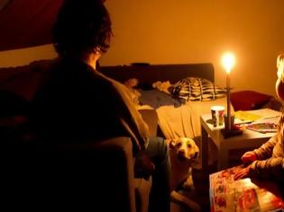 Φωτογραφία για Πάτρα:Ζούσαν χωρίς ρεύμα - Κοριτσάκι έπαθε εγκαύματα από κερί που χρησιμοποιούσε η οικογένεια του