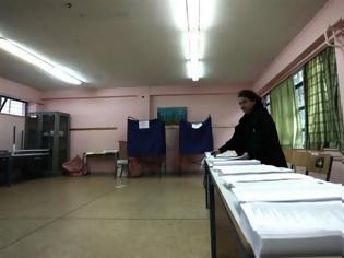 Φωτογραφία για Επισήμως ψηφίζουν οι 17χρονοι στις αυτοδιοικητικές εκλογές – Σε ισχύ η απλή αναλογική