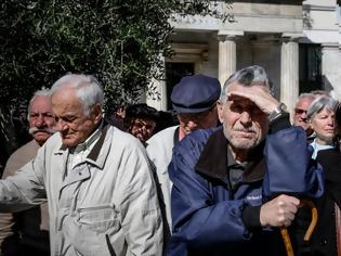 Φωτογραφία για Συντάξεις: Πάνω από 190.000 οι εκκρεμείς αιτήσεις σε ΕΦΚΑ και ΕΤΕΑΕΠ