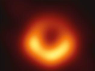 Φωτογραφία για Αυτή είναι η πρώτη φωτογραφία μιας μαύρης τρύπας