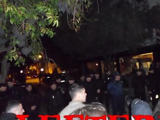 Φωτογραφία για Επεισόδια έξω από το Επιμελητήριο πριν την εκδήλωση του ΣΥΡΙΖΑ στην Κατερίνη !