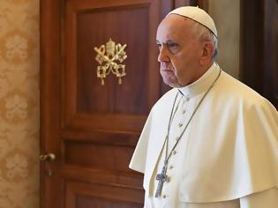 Φωτογραφία για Ο Πάπας προσεύχεται για την Παναγία των Παρισίων και ζητεί να κινητοποιηθούν όλοι για την αποκατάστασή της