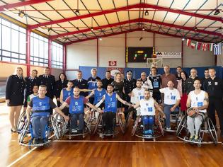 Φωτογραφία για Φιλανθρωπικός αγώνας μπάσκετ με τη συμμετοχή ομάδων της ΕΛ.ΑΣ., βετεράνων διεθνών καλαθοσφαιριστών και καλαθοσφαιριστών με αμαξίδιο