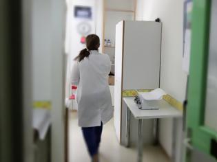 Φωτογραφία για Έρευνα - σοκ: Οι Έλληνες δεν πάνε στον γιατρό γιατί δεν έχουν να πληρώσουν