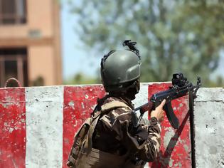 Φωτογραφία για Φονική έκρηξη στο υπουργείο Επικοινωνίας στην Καμπούλ...