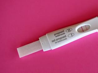 Φωτογραφία για Απίστευτο: Τι σημαίνει αν ένας άντρας βγάλει θετικό τεστ εγκυμοσύνης!