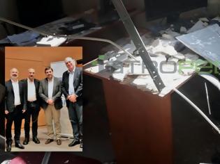 Φωτογραφία για Απίστευτο! Κατέρρευσε οροφή κέντρου του ΟΚΑΝΑ – Υπουργός και Διοίκηση…στον κόσμο τους