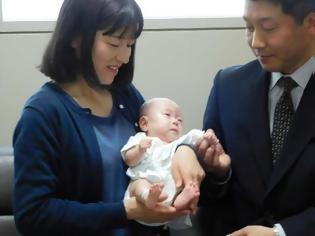 Φωτογραφία για Ιαπωνία: Ιατρικό θαύμα! Το αγοράκι που γεννήθηκε 258 γραμμάρια, είναι πλέον καλά μετά από έξι μήνες νοσηλείας