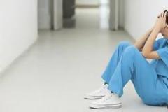 Ο Πολάκης αναθέτει καθήκοντα security στους νοσηλευτές