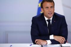 Mε μειώσεις φόρων απαντά ο Μακρόν...
