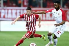 Μόνο με μια 