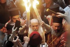 Στα Ιεροσόλυμα για την αφή του Αγίου Φωτός...