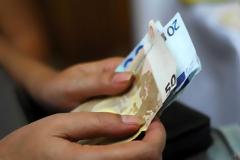 Εισέπρατταν εκατοντάδες χιλιάδες ευρώ για επιδόματα ανύπαρκτων παιδιών στον Τύρναβο!