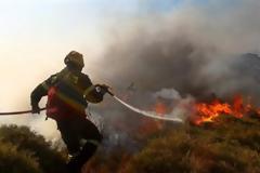 Πυρκαγιά στα Σπάτα