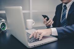 Μήπως το κινητό σας είναι η αιτία της μειωμένης σας παραγωγικότητας;