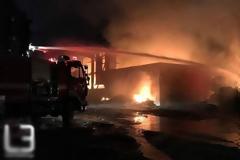 Μεγάλη καταστροφή από πυρκαγιά σε εργοστάσιο ανακύκλωσης...