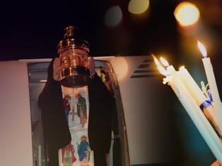 Φωτογραφία για Υποβαθμίζουν την Υποδοχή του Αγίου Φωτός - Τι λένε οι Μητροπολίτες Μεσογαίας και Μεγάρων