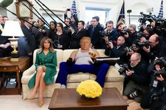 Τρολάροντας τη Μελάνια Τραμπ...