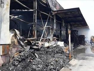 Φωτογραφία για Θεσσαλονίκη: Κάηκε ολοσχερώς το εργοστάσιο ανακύκλωσης