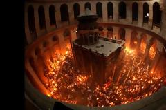 Άγιο Φως: Η τελετή Αφής στα Ιεροσόλυμα το 1651 και το 1653