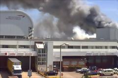 Φωτιά κοντά στο αεροδρόμιο Χίθροου...