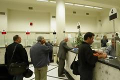 Την Πέμπτη 2 Μαϊου αλλάζει το ωράριο συναλλαγών στις τράπεζες