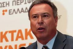 Θέλουν ανατροπή...